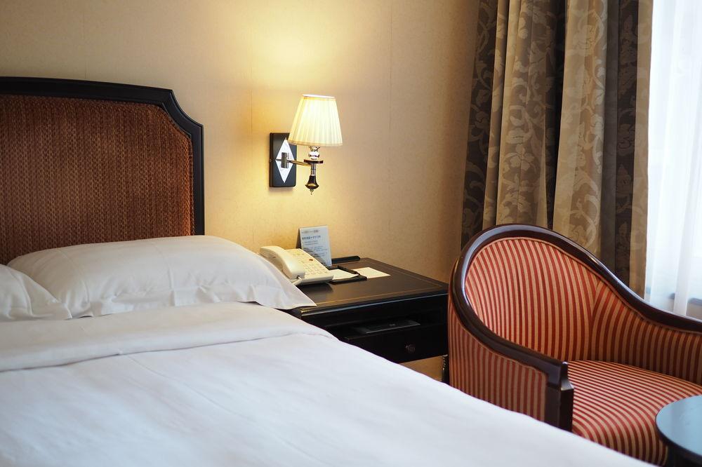 Hotel Kingdom Kaohsiung Extérieur photo