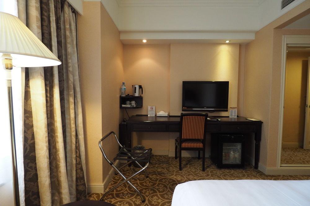 Hotel Kingdom Kaohsiung Extérieur photo