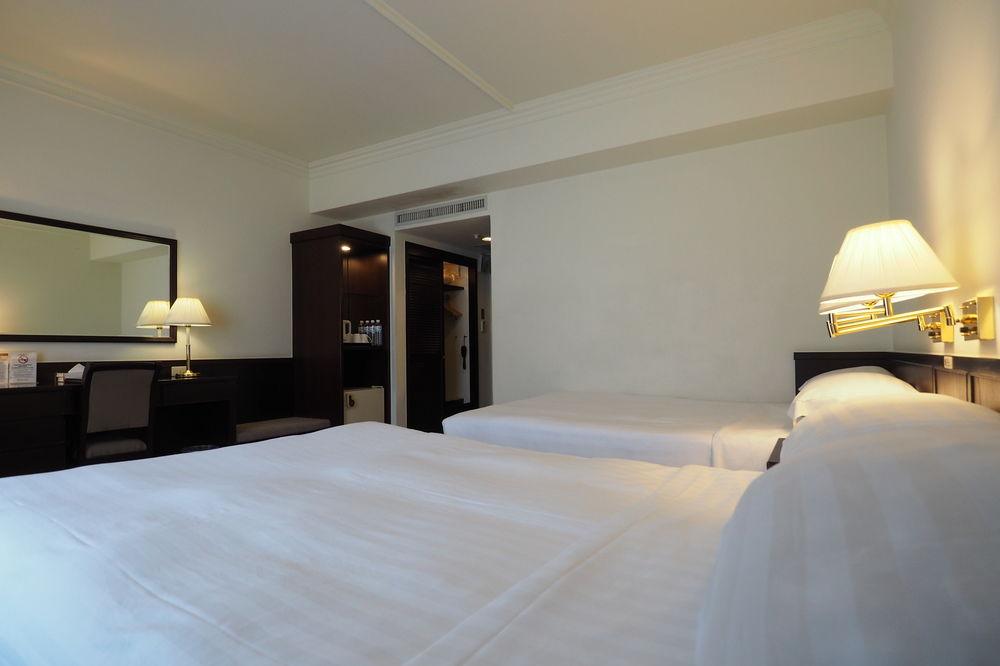 Hotel Kingdom Kaohsiung Extérieur photo