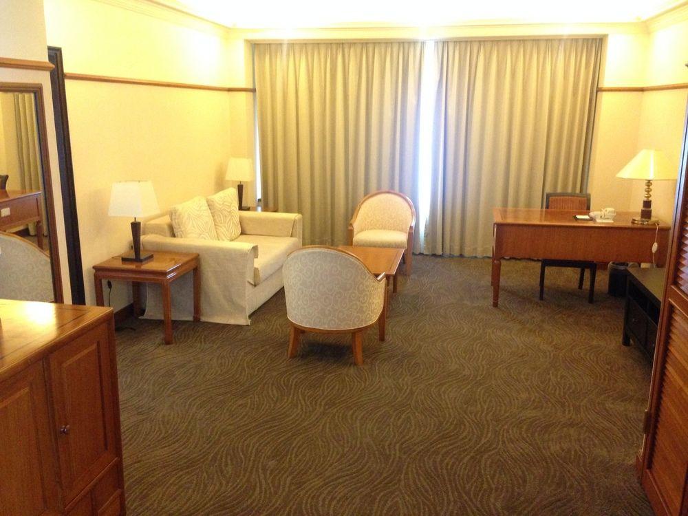 Hotel Kingdom Kaohsiung Extérieur photo