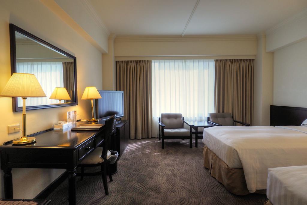Hotel Kingdom Kaohsiung Extérieur photo
