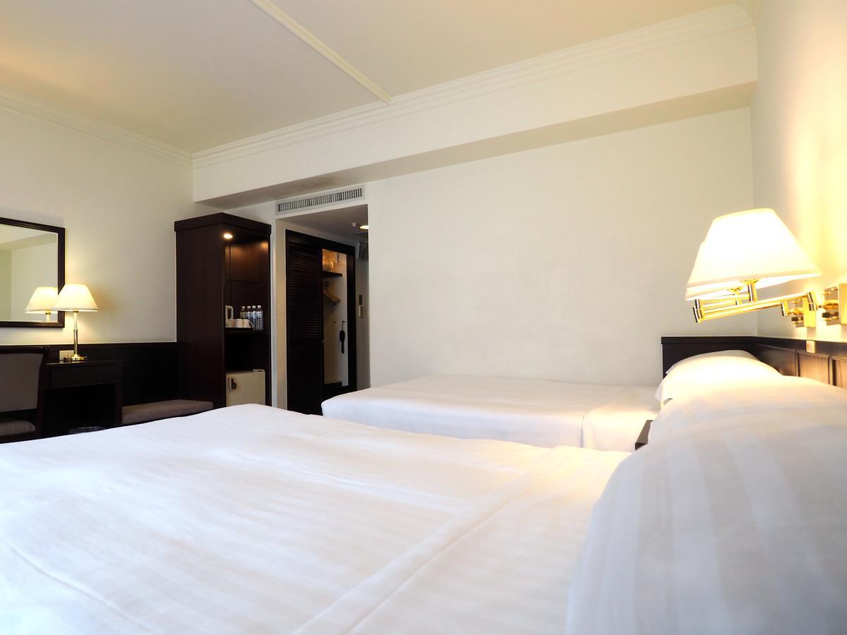 Hotel Kingdom Kaohsiung Extérieur photo